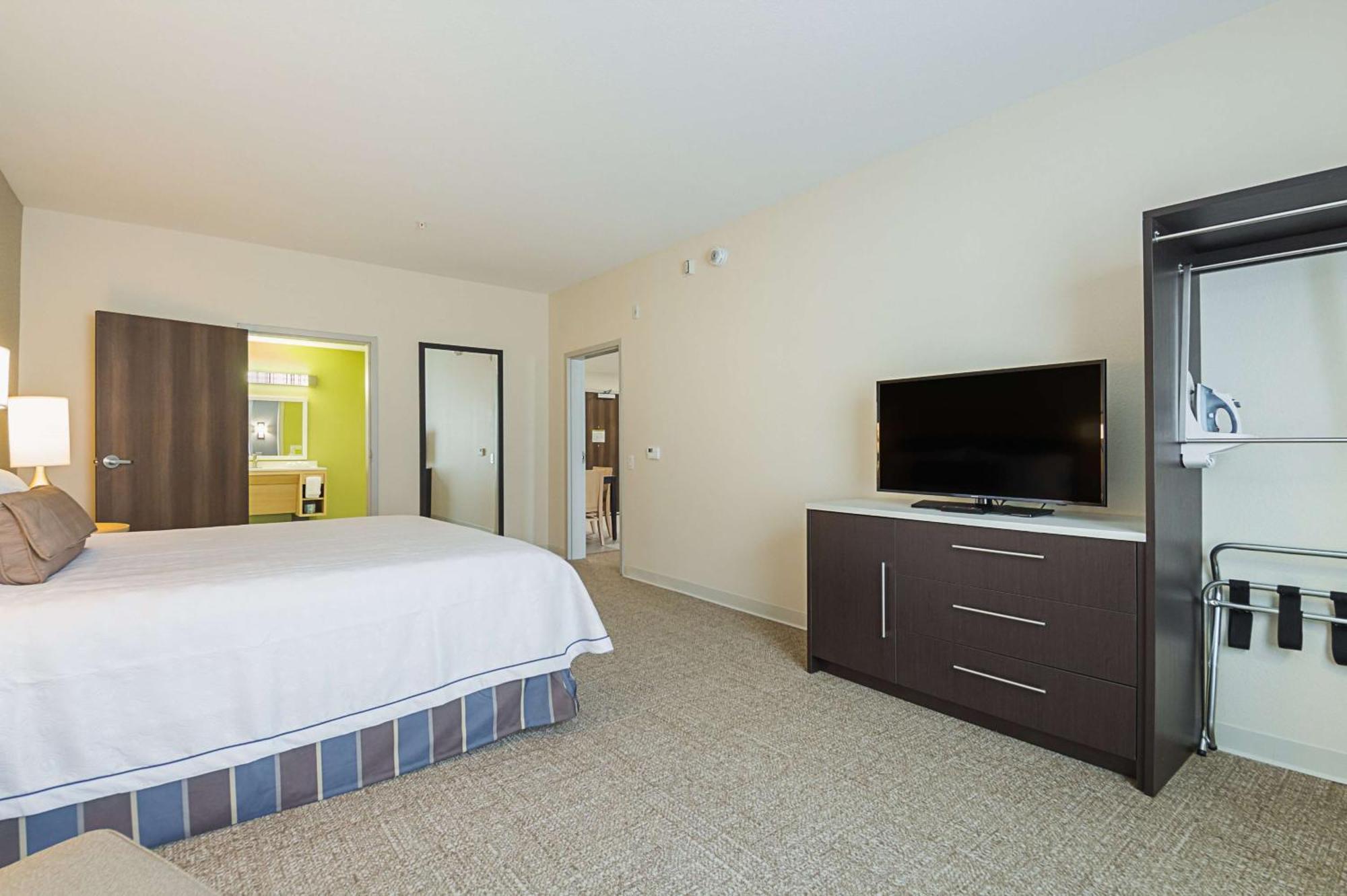 Home2 Suites By Hilton Dallas Grand Prairie Bagian luar foto