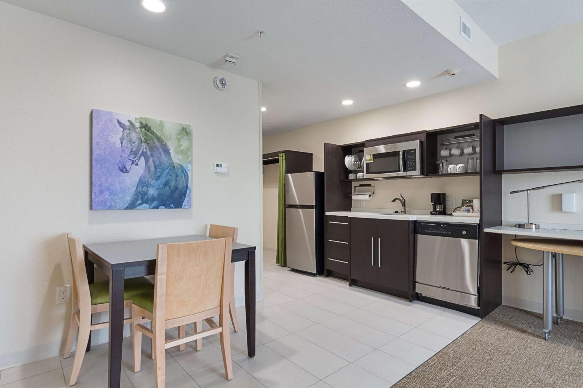 Home2 Suites By Hilton Dallas Grand Prairie Bagian luar foto