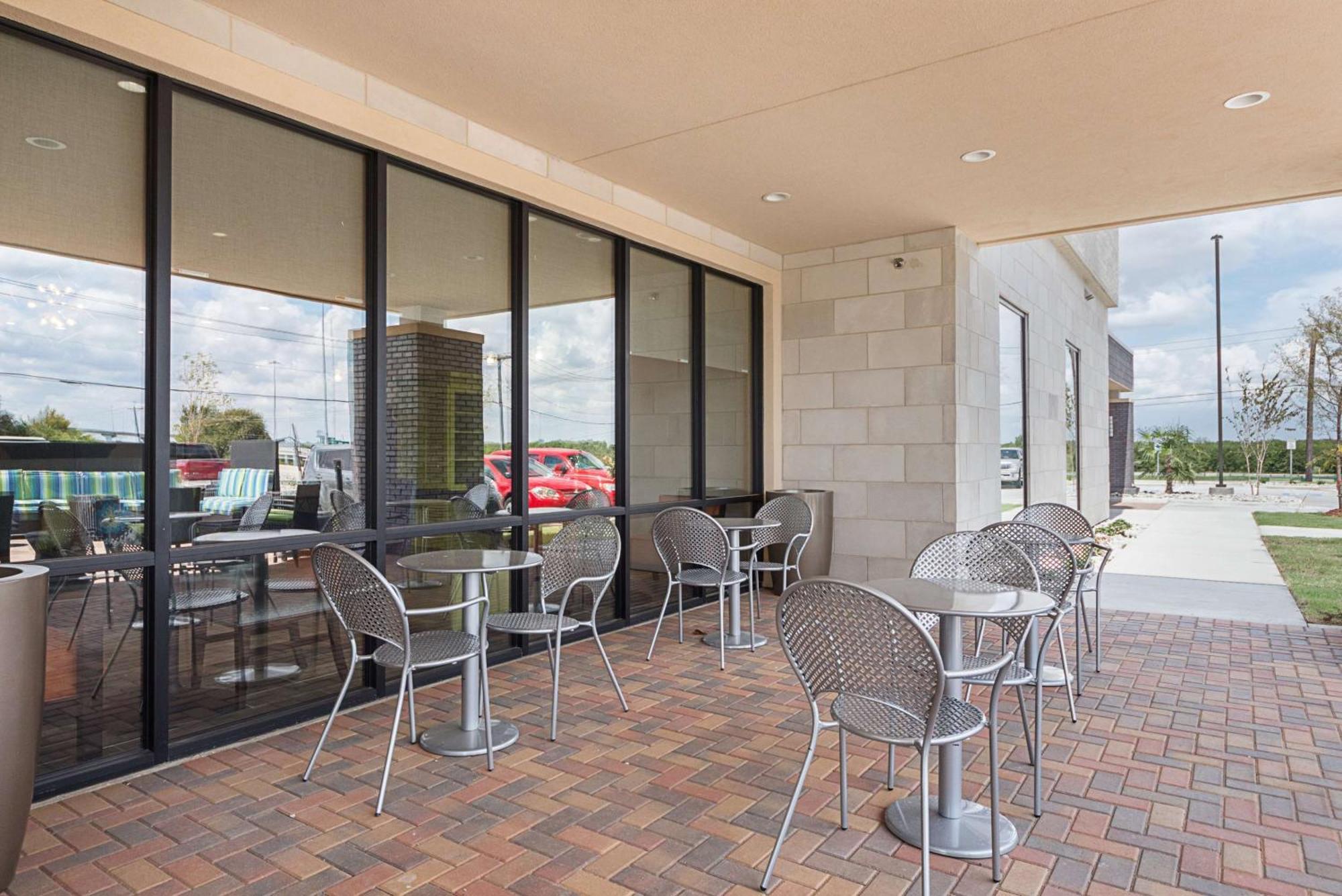 Home2 Suites By Hilton Dallas Grand Prairie Bagian luar foto
